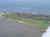 Nordsee 2017 (215)  Blick von Sden auf Baltrum mit Flugplatz